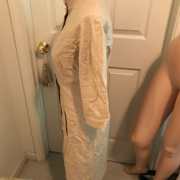 Samsonite dress authentic size US6 tan brass snap closure - Picture 6 of 9